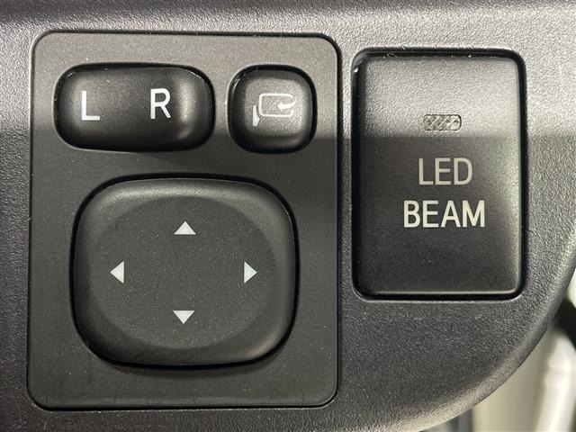 Toyota AQUA 2018 6968585-1