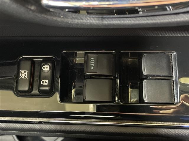 Toyota AQUA 2018 6968585-6