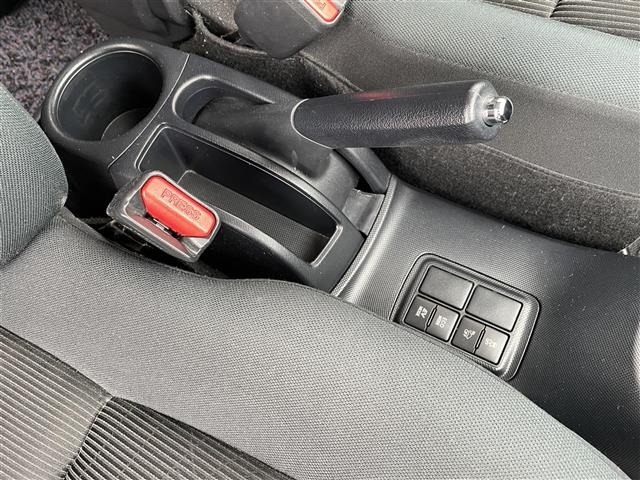Toyota AQUA 2017 6968606-5