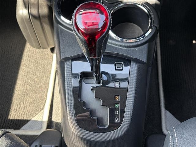 Toyota AQUA 2014 6968612-11