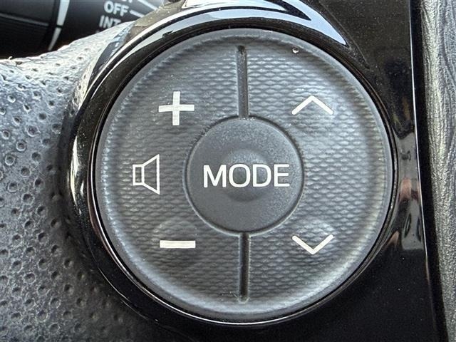 Toyota AQUA 2014 6968612-3