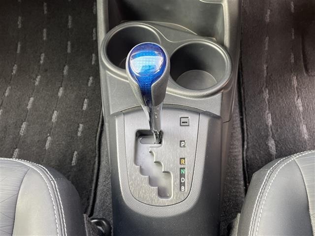 Toyota AQUA 2014 6968621-10