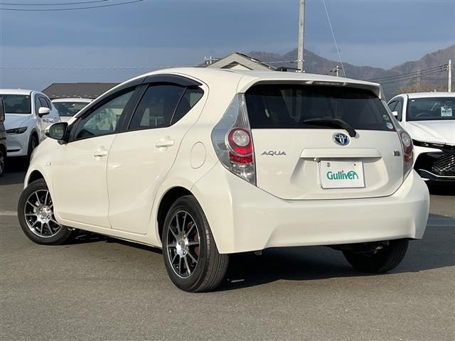 Toyota AQUA 2014 6968621-13
