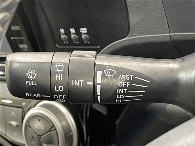 Toyota AQUA 2015 6968644-6