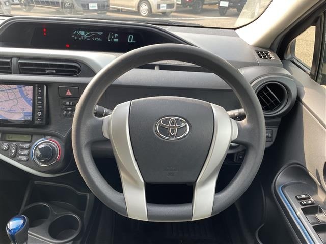 Toyota AQUA 2014 6968689-17