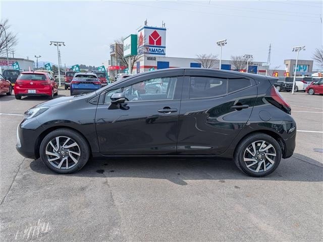 Toyota AQUA 2023 6968703-12