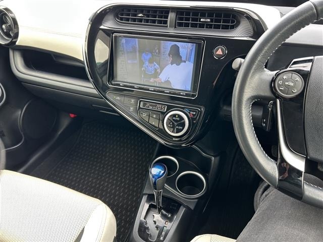 Toyota AQUA 2018 6968704-15