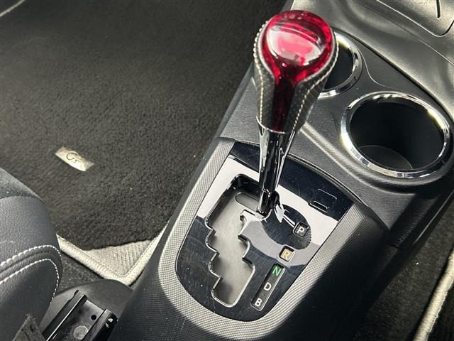 Toyota AQUA 2015 6968706-8