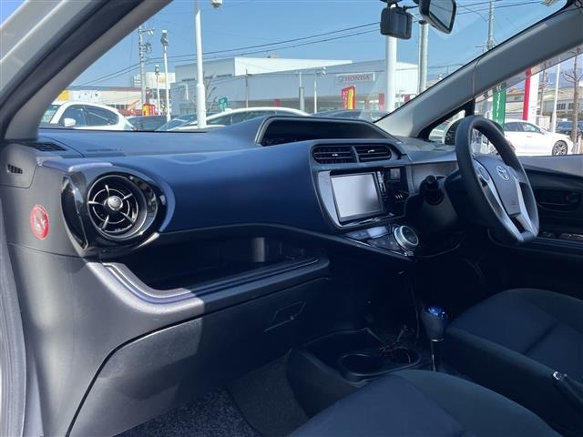 Toyota AQUA 2015 6968738-5