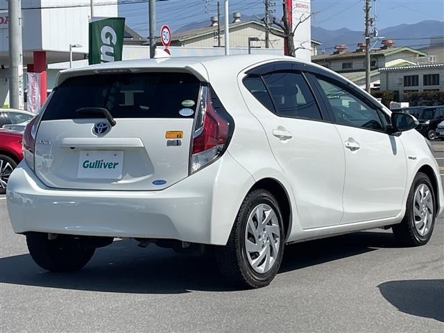 Toyota AQUA 2015 6968738-6