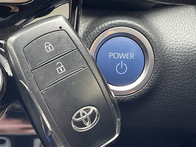 Toyota AQUA 2022 6968750-7