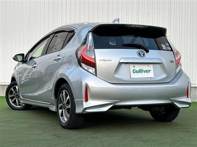 Toyota AQUA 2017 6968751-13