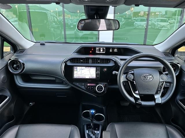 Toyota AQUA 2017 6968751-14