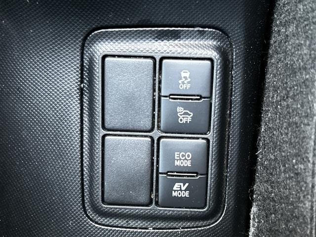 Toyota AQUA 2017 6968751-17