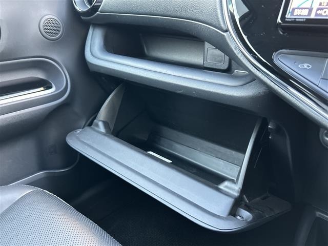 Toyota AQUA 2017 6968751-22