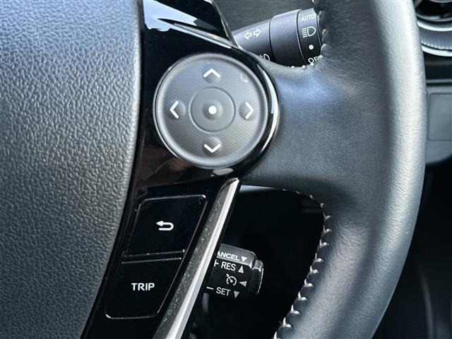 Toyota AQUA 2017 6968751-7