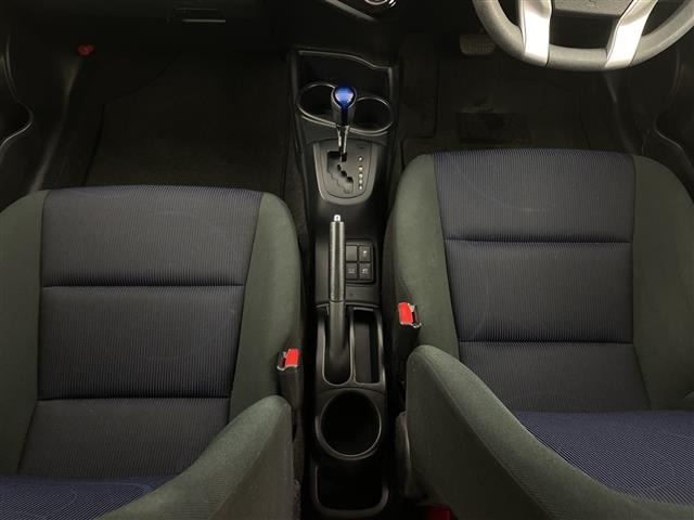 Toyota AQUA 2015 6968774-11