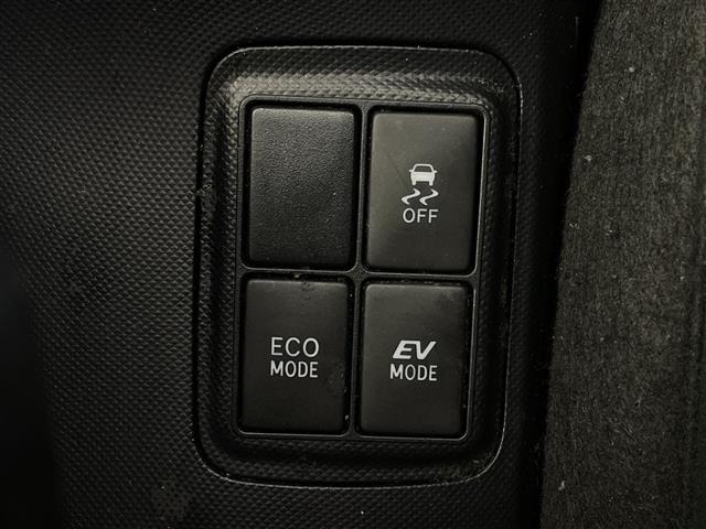 Toyota AQUA 2015 6968774-8