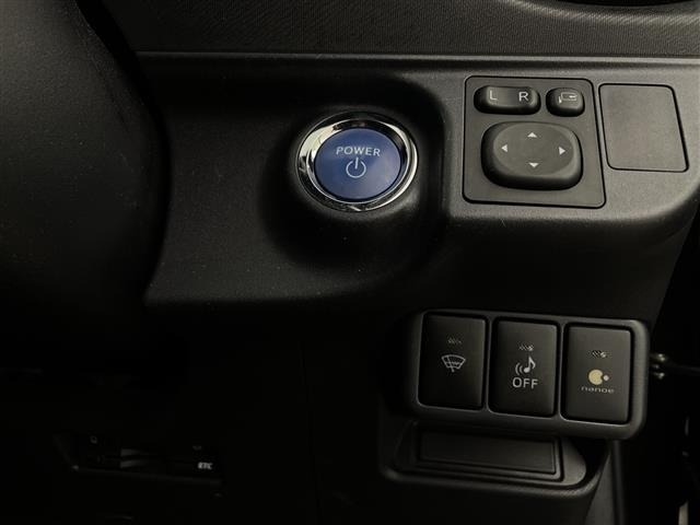 Toyota AQUA 2015 6968777-8