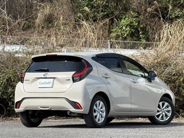 Toyota AQUA 2023 6968778-1