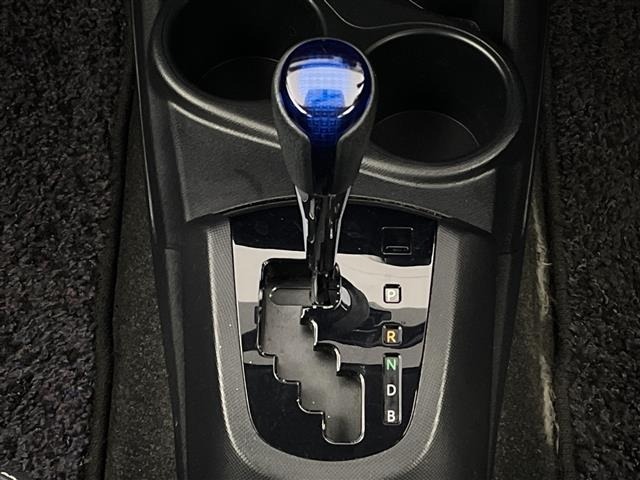 Toyota AQUA 2015 6968779-3
