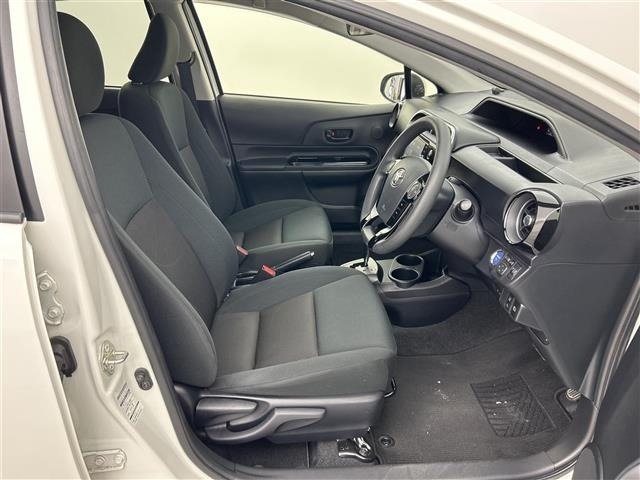 Toyota AQUA 2018 6968782-10