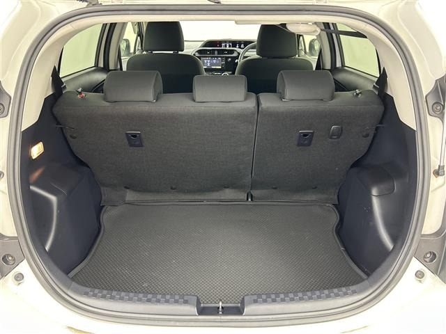 Toyota AQUA 2018 6968782-12