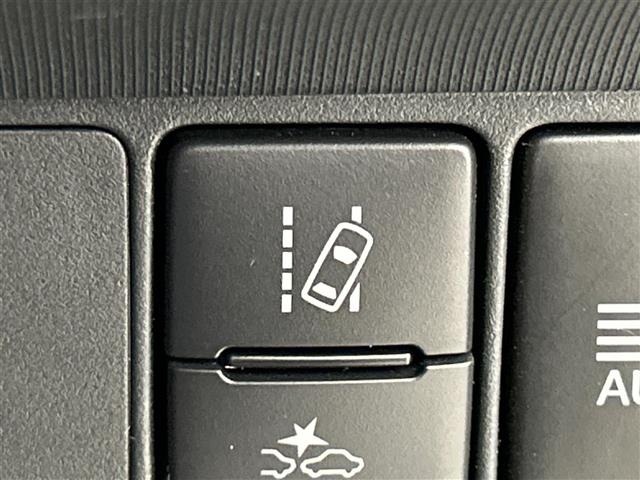 Toyota AQUA 2018 6968782-19