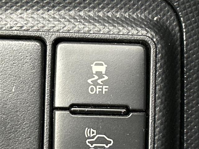 Toyota AQUA 2018 6968782-3