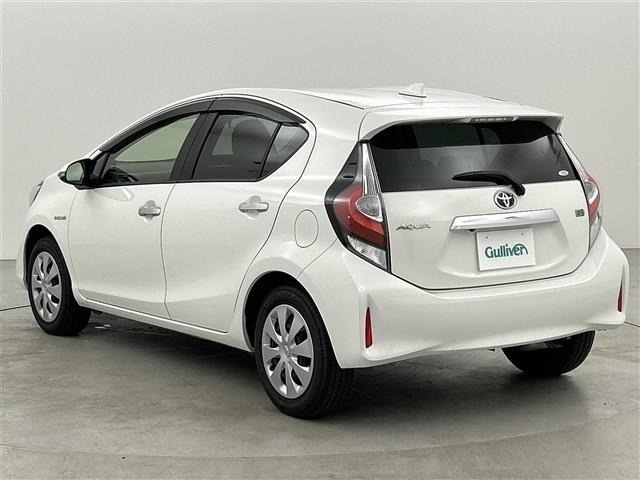 Toyota AQUA 2018 6968782-4