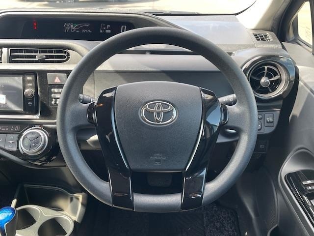 Toyota AQUA 2017 6968786-17