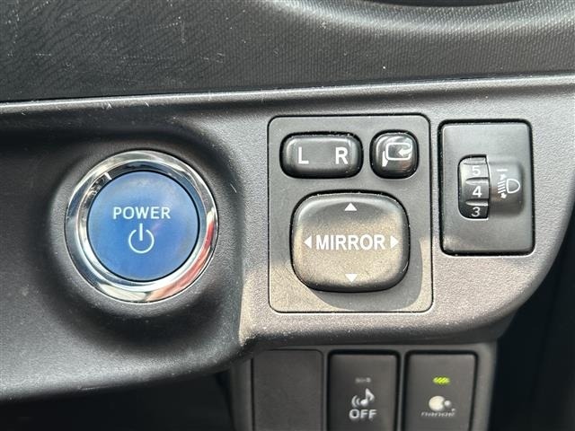 Toyota AQUA 2013 6968793-10