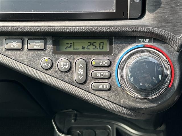Toyota AQUA 2013 6968793-11