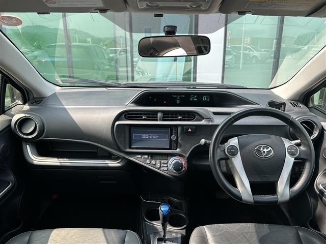 Toyota AQUA 2013 6968793-14