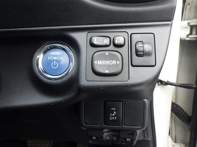 Toyota AQUA 2013 6968830-1