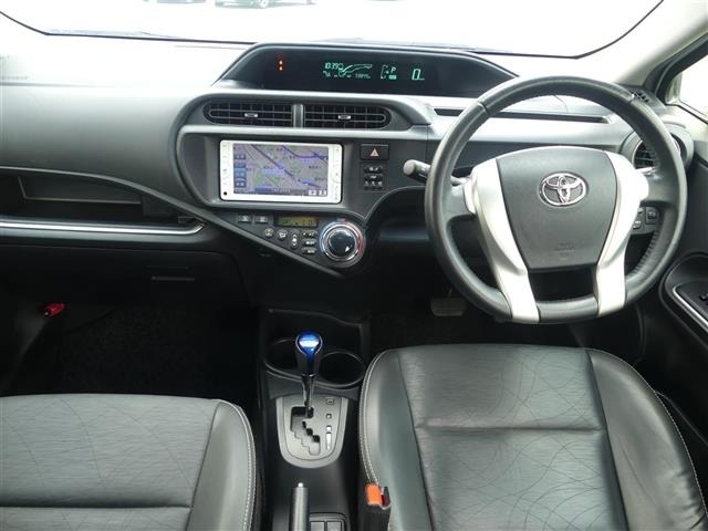 Toyota AQUA 2013 6968830-15