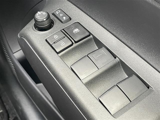 Toyota AQUA 2023 6968841-6