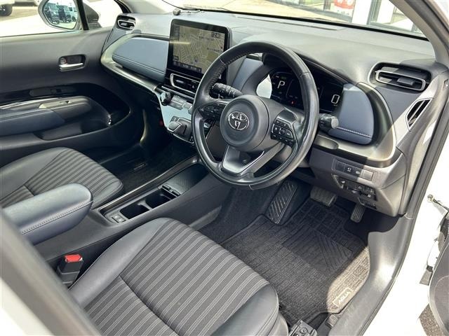 Toyota AQUA 2021 6968857-8