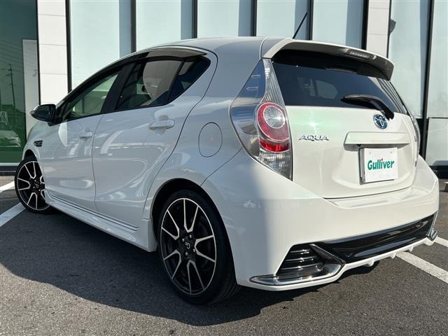 Toyota AQUA 2014 6968888-17