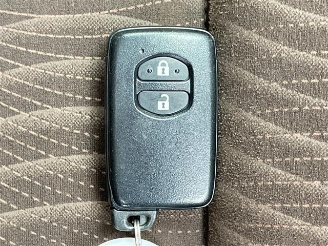 Toyota AQUA 2013 6968914-9