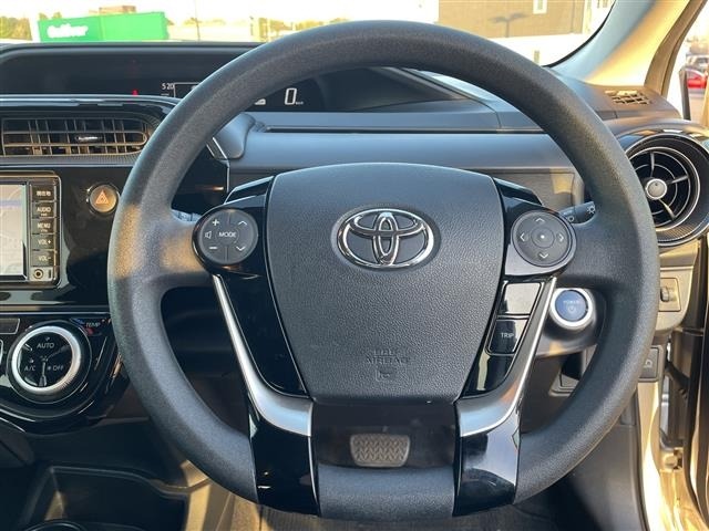 Toyota AQUA 2018 6968915-16