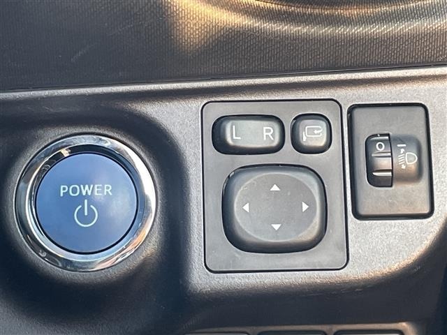 Toyota AQUA 2018 6968915-9