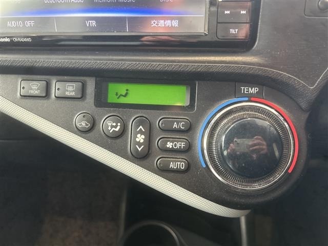 Toyota AQUA 2013 6968929-1