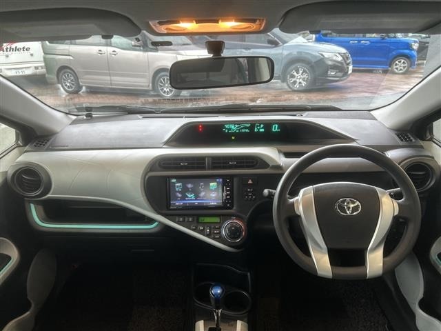 Toyota AQUA 2013 6968929-14