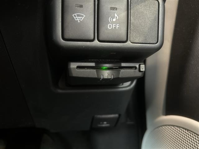 Toyota AQUA 2013 6968929-21
