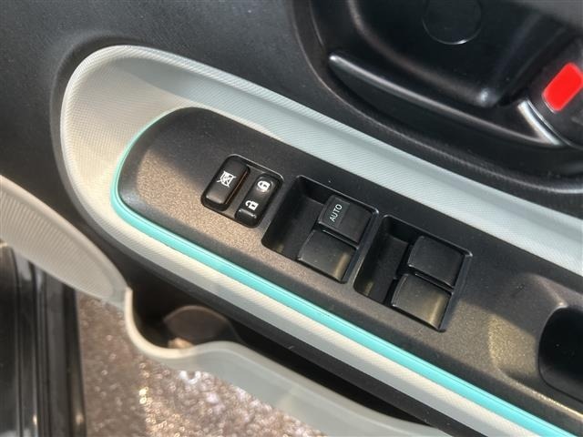 Toyota AQUA 2013 6968929-3