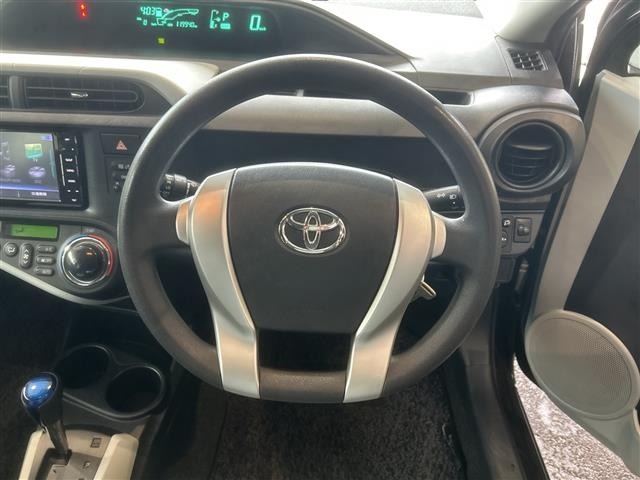 Toyota AQUA 2013 6968929-5