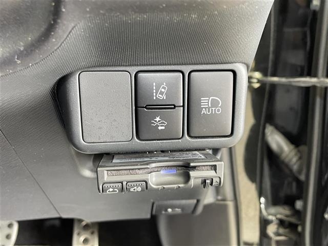 Toyota AQUA 2017 6968936-12
