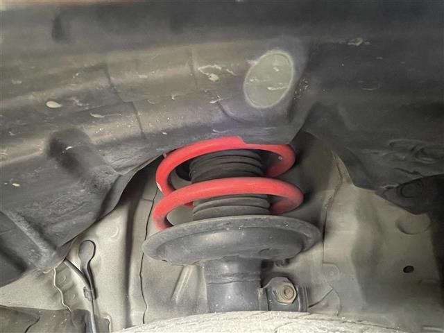 Toyota AQUA 2017 6968936-8