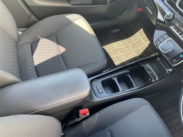 Toyota AQUA 2021 6968940-8